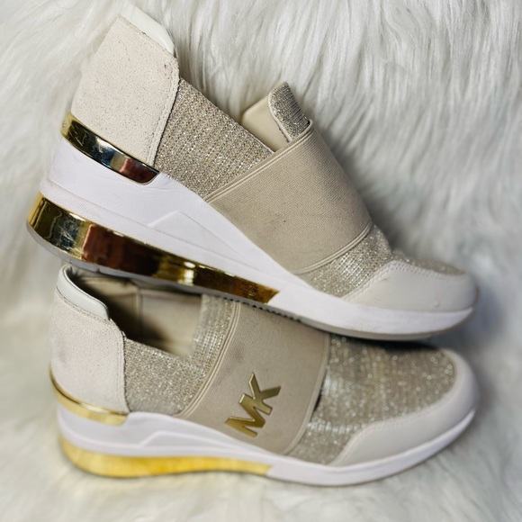 Michael Kors shoes - Picture 2 of 7